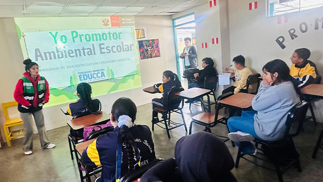 Primera capacitación de "Yo Promotor Ambiental Escolar" en la Institución educativa "San Juan Bosco".