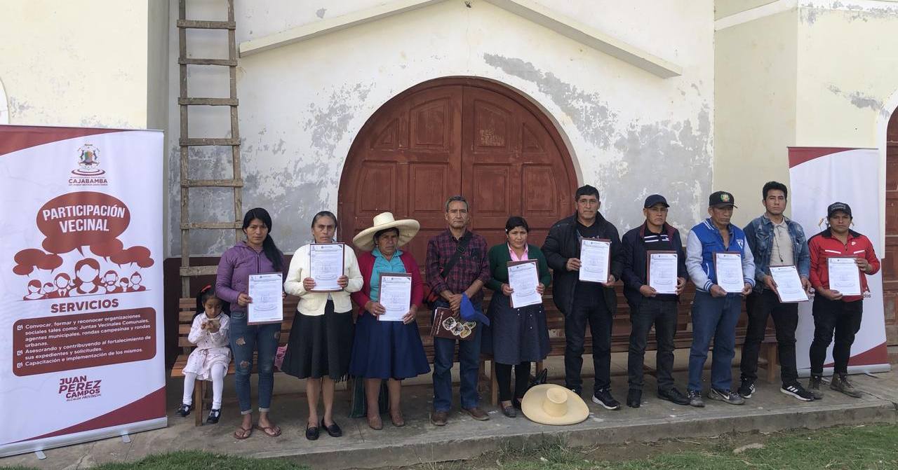 Juramentación de la junta vecinal comunal Ticapampa