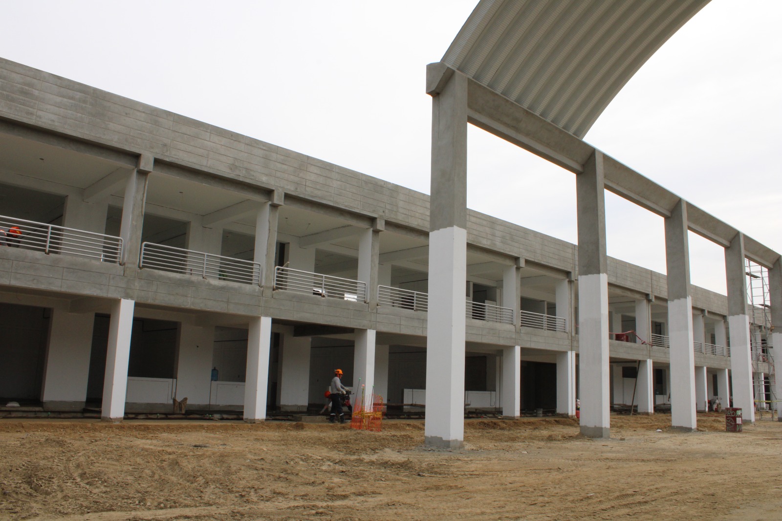 AVANCE EN LA CONSTRUCCIÒN DE IESTP ALMIRANTE MIGUEL GRAU