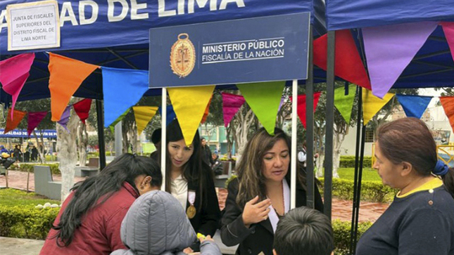 San Martín de Porres: Fiscalía participa en feria para orientar y prevenir la violencia contra la mujer y los integrantes del grupo familiar