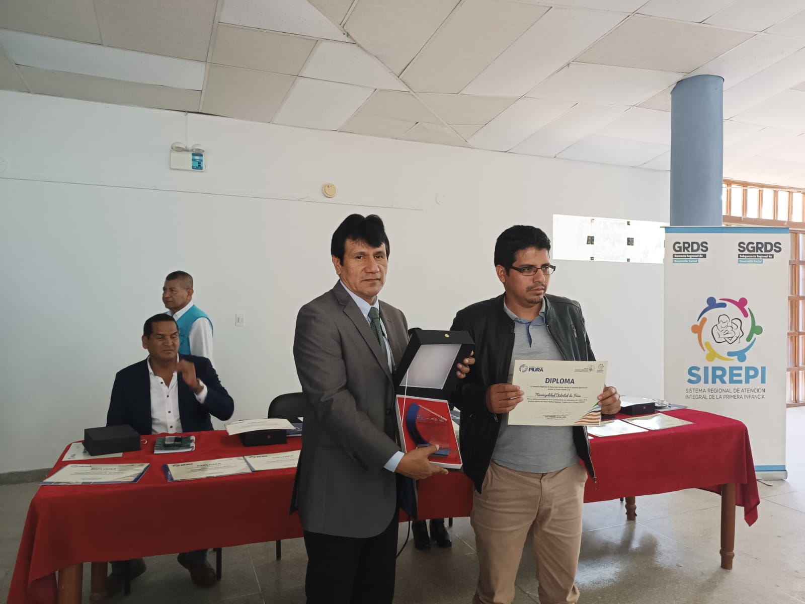 Gore premia a municipios que cumplen con el Pacto Regional por la Primera Infancial