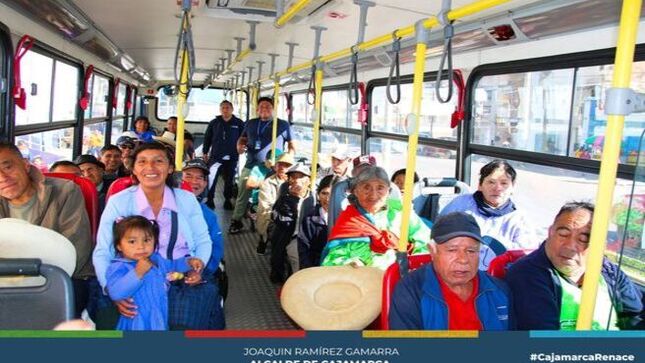 📌El Centro Integral de Atención al Adulto Mayor (CIAM) organizó un viaje de esparcimiento al Valle de Condebamba para 50 adultos mayores en colaboración con la Federación Universitaria de Cajamarca (FUC) y la Universidad Nacional de Cajamarca (UNC), quienes proporcionaron el bus para esta actividad. 
✅Este evento se realizó a solicitud del alcalde Joaquin Ramírez, con el objetivo de brindar una experiencia inolvidable nuestros adultos mayores. 
