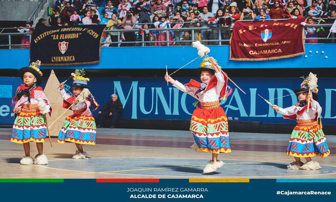 πHoy el coliseo gran Qhapaq Γan fue escenario para que decenas de estudiantes puedan mostrar lo mejor de su talento resaltando el arte y la cultura de la danza. AquΓ te dejamos las mejores fotografias del nivel inicial y los ganadores en esta categorΓa.
Inicial
π₯ π·πππππ ππππππ: I.E. MarΓa Isabel RodrΓguez Urrunaga
π₯ πΊπππππ
π π·πππππ (π¬πππππ) Cuna JardΓn Juana Alarco e I.E. NΒ° 11 - La Florida.
π₯ π»πππππ π·πππππ: I.E. San Antonio