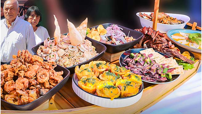 Inició feria gastronómica en el barrio la punta por FESTIVIDAD DE SAN PEDRO Y SAN PABLO