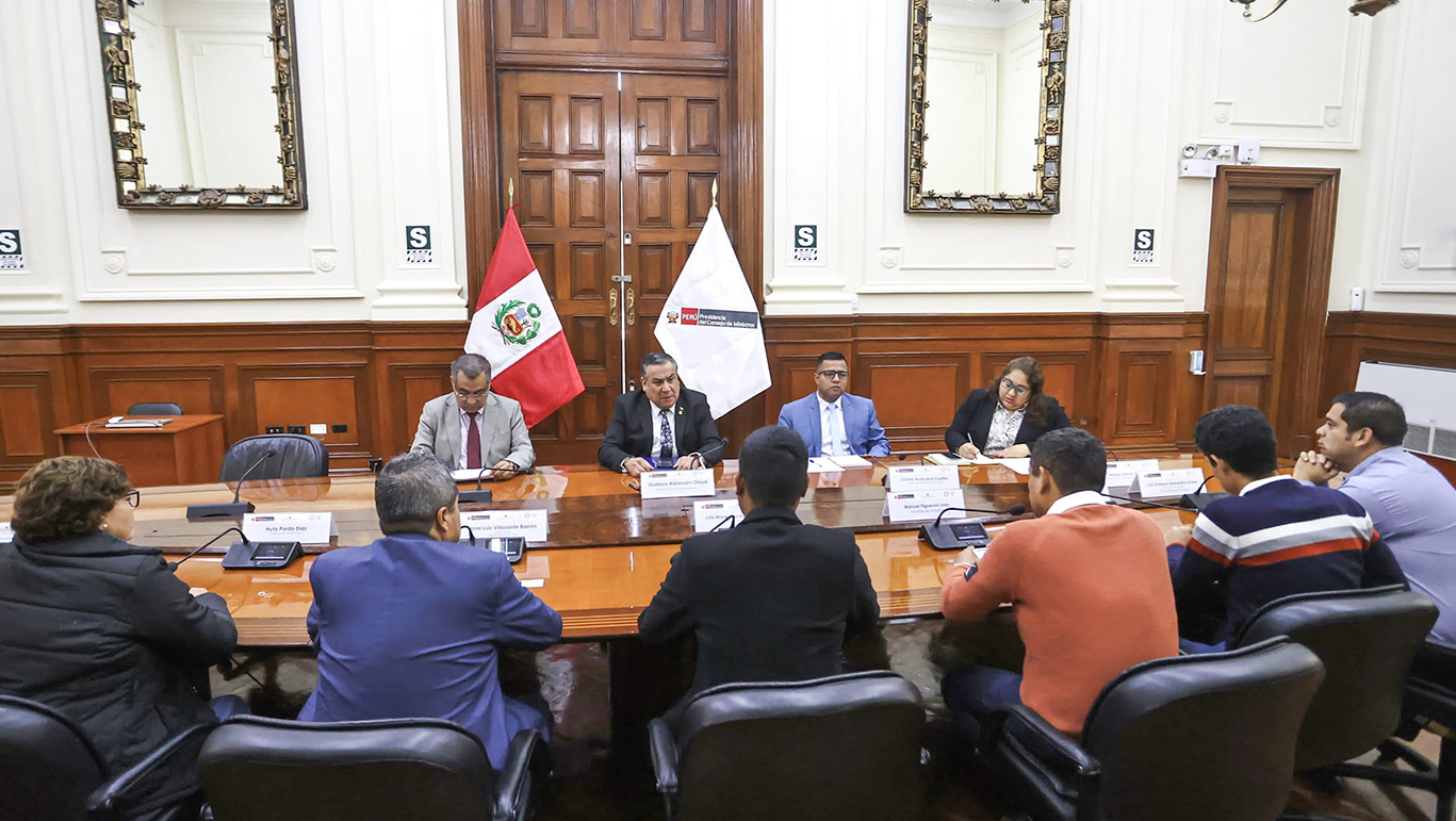Alcalde se reune con primer Ministro Gustavo Adrianzen 