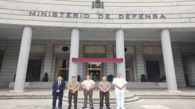 Sector Defensa reforzó capacidades en procesos de planeamiento y gestión en seminario internacional en España