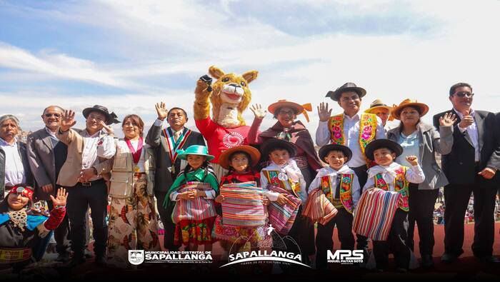 Sapallanga presente en el Lanzamiento del Parque del Bicentenario.