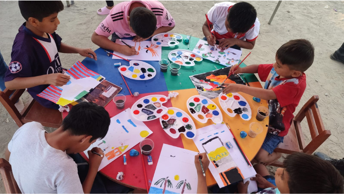 Niños y niñas de Cruceta participan en programa de arte, dibujo y pintura