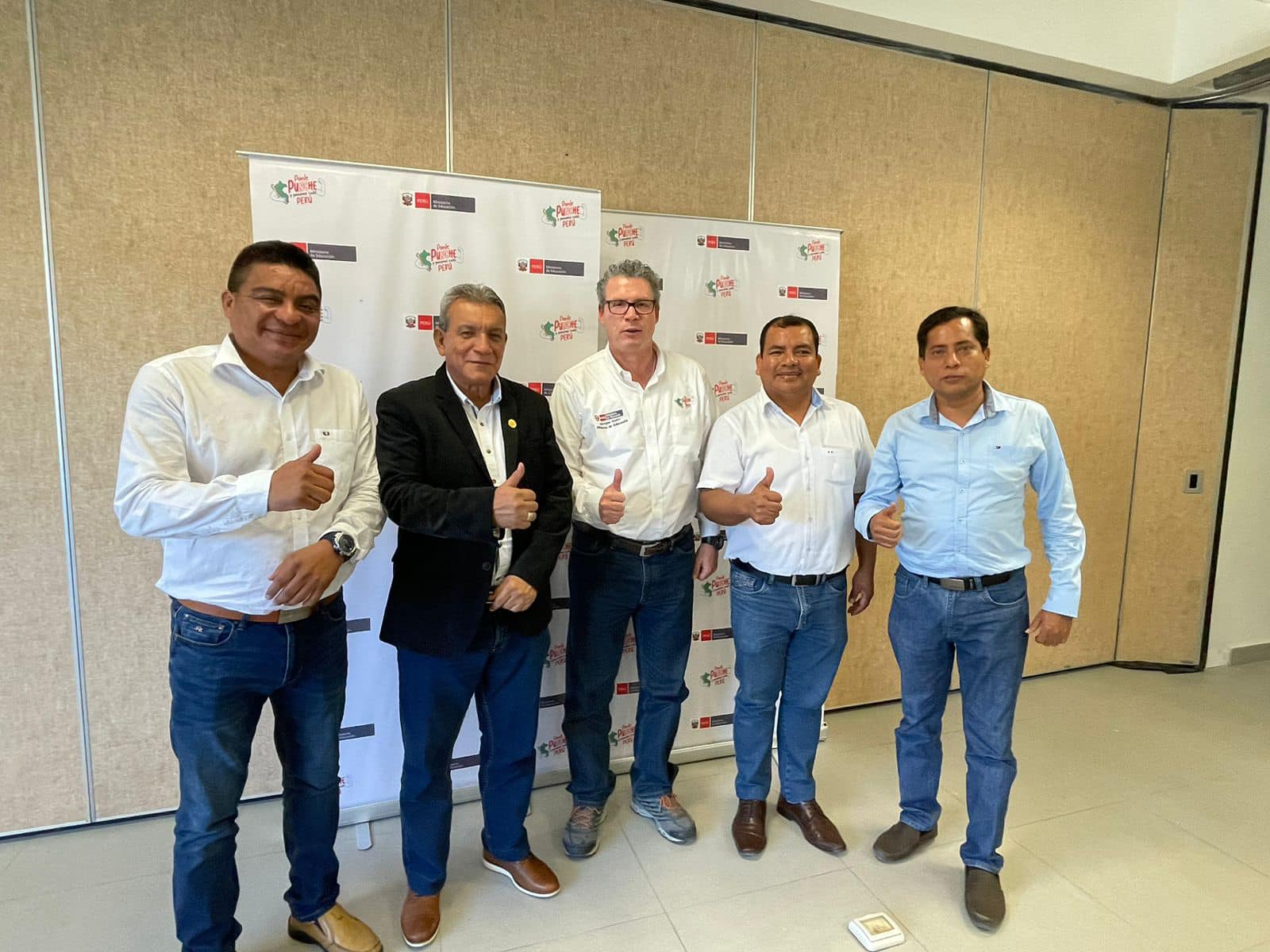 Alcalde De Sullana Se Reúne Con Ministro De Educación En El COAR Piura