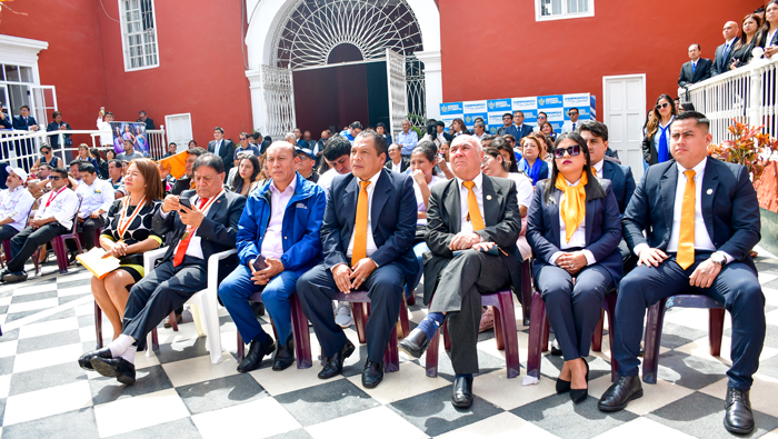 Fotos: Oficina de Imagen Institucional de la GRALL.