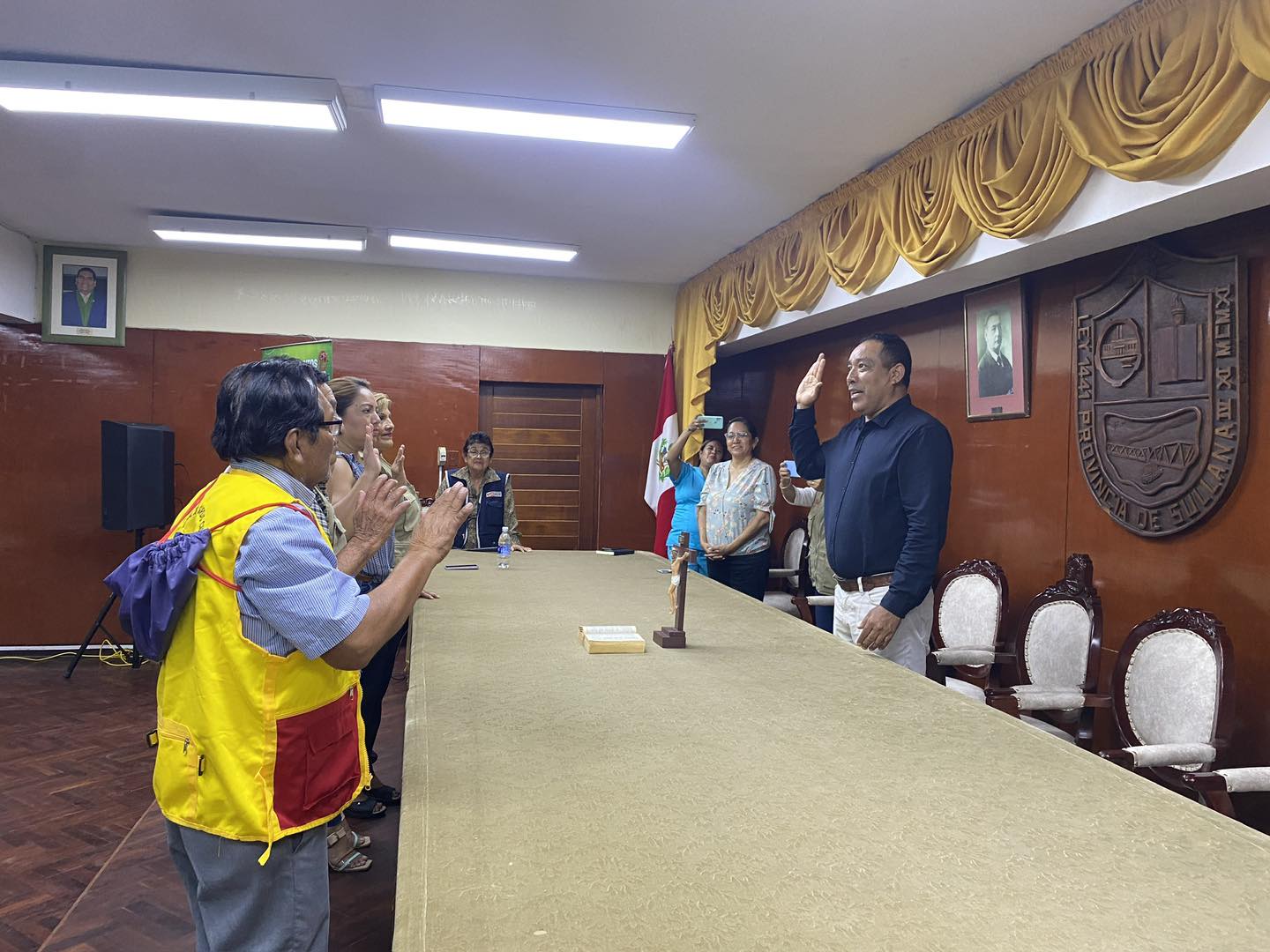 Juramentan Comités De Vigilancia Comunitaria Contra El Dengue