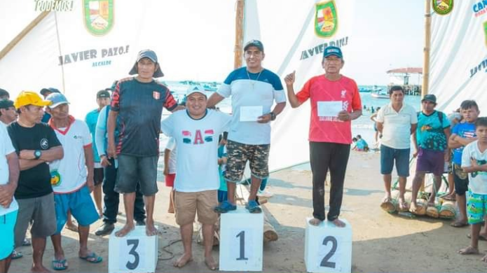 Foto Regatas de balsa a vela y remo en Cancas