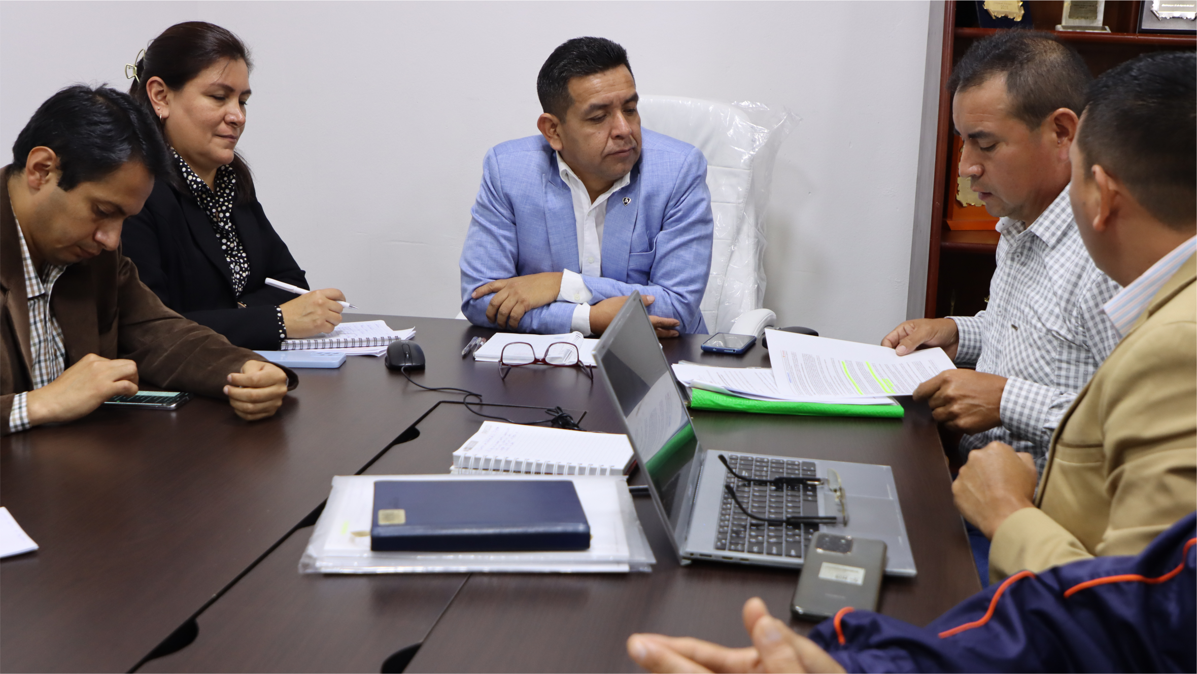 DREA y SUTASEA Forman Comisión para Negociación Colectiva