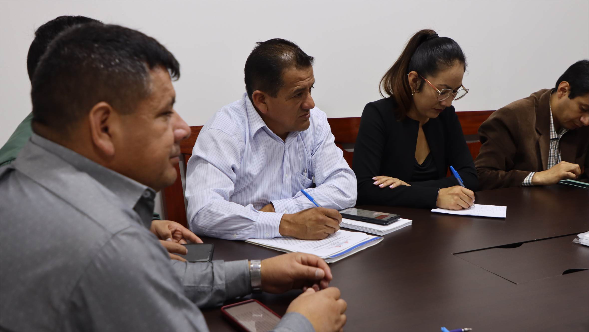 DREA y SUTASEA Forman Comisión para Negociación Colectiva