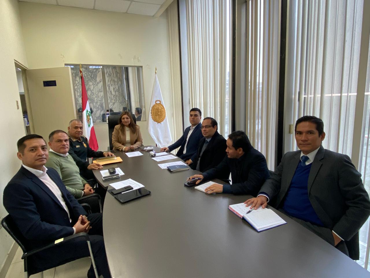 Coordinación Nacional de las FECOF participa en reunión de trabajo con representante de la Dirección contra la Corrupción de la PNP