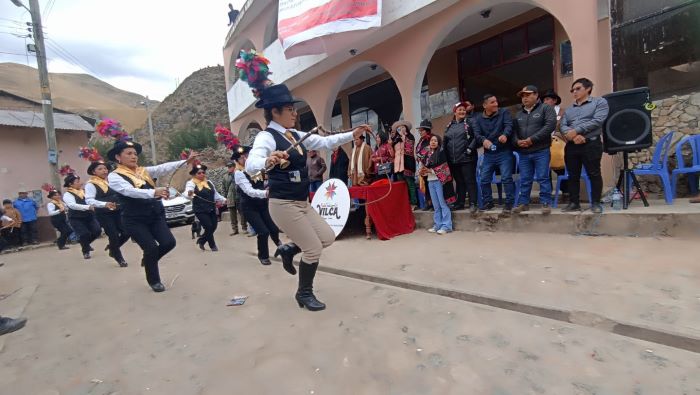 El Indecopi entregó cinco registros que identificarán productos que elaboran los comuneros, con el nombre Pueblo tradicional de Vilca Yauyos- Lima.
