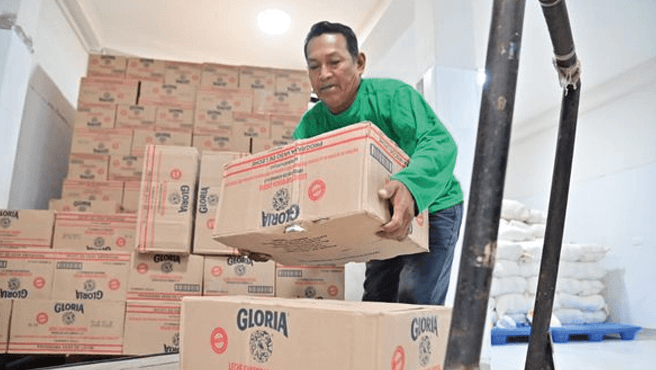 Muni Maynas inició la distribución de Insumos lácteos