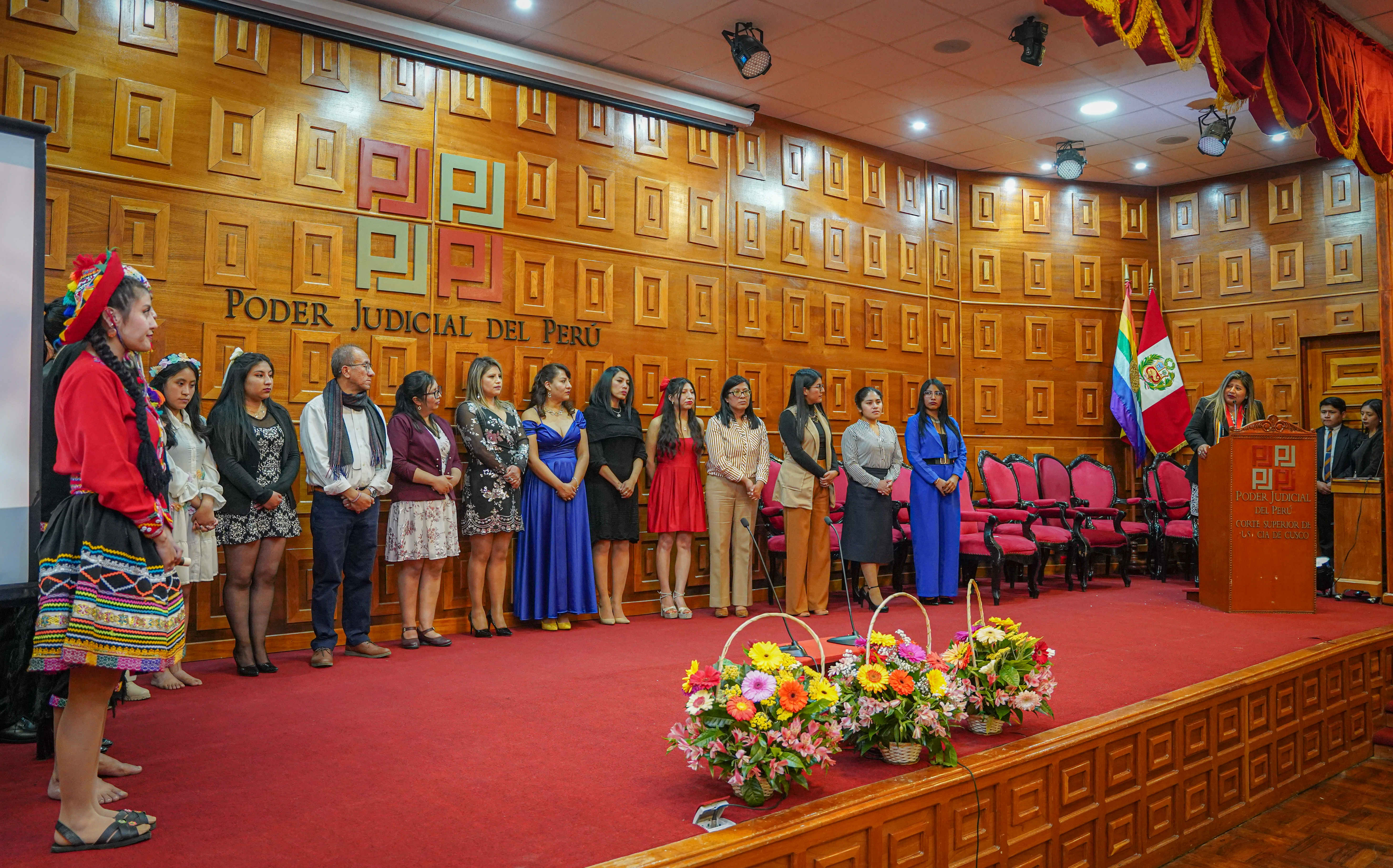 Corte de Cusco presentó el Festival "Media Hora de Poesia Volumen II 2024"