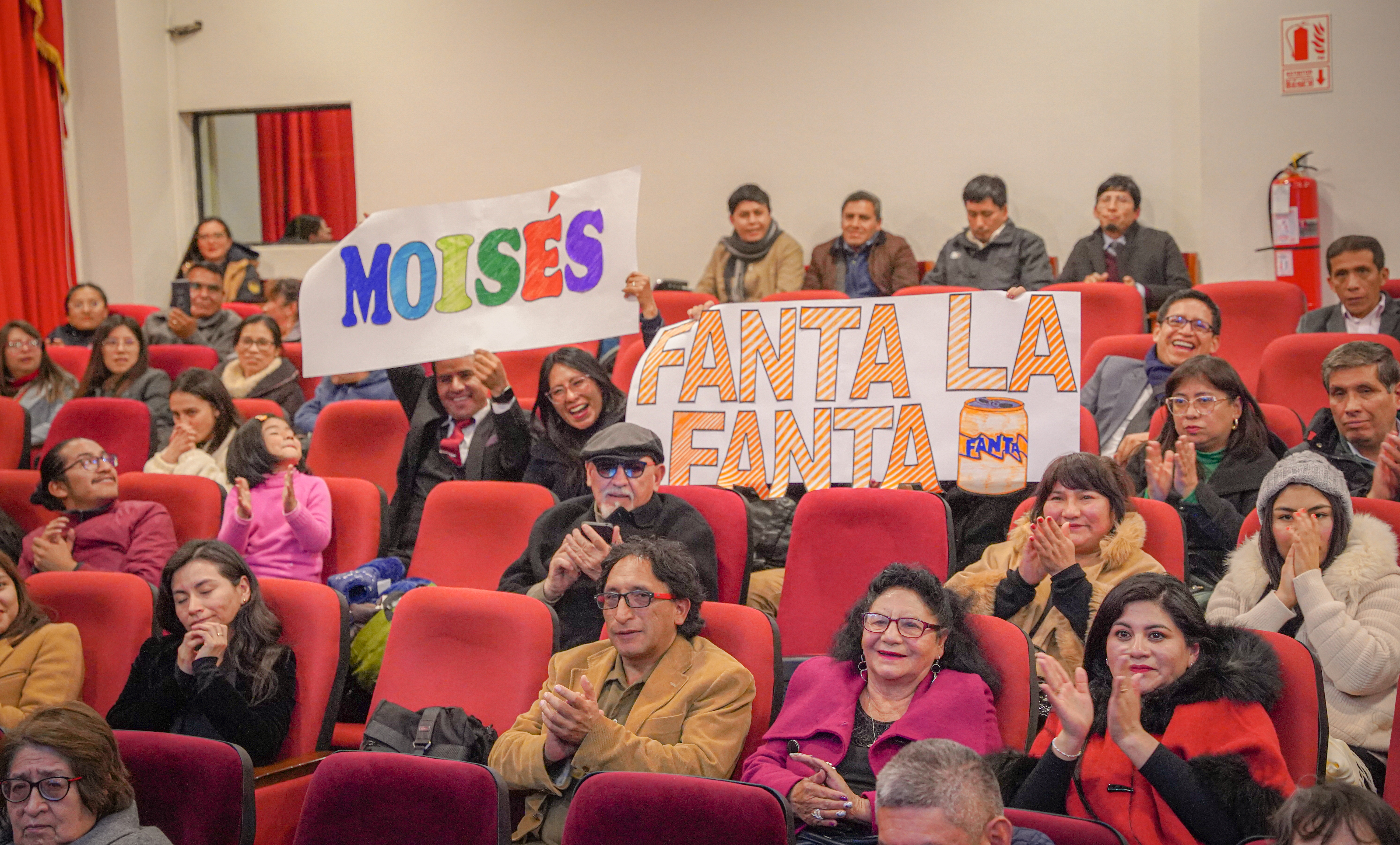 Corte de Cusco presentó el Festival "Media Hora de Poesia Volumen II 2024"