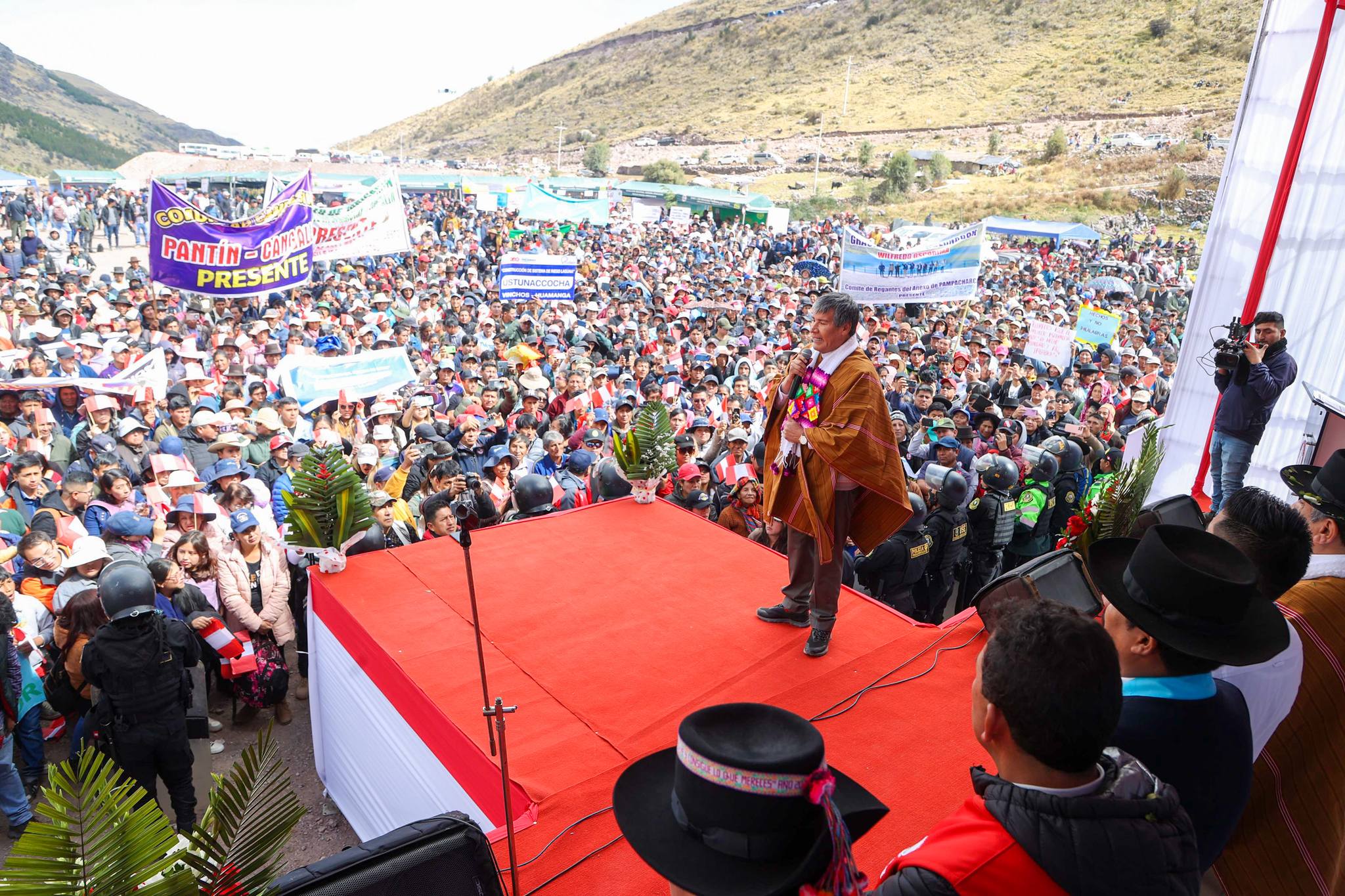 Gobernador Regional inauguró represa Pallca
