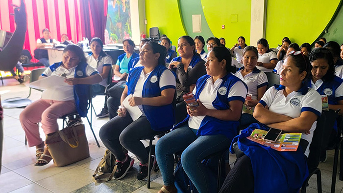 Reconocimiento a actoras sociales por la meta cumplida en el compromiso I lucha contra la anemia