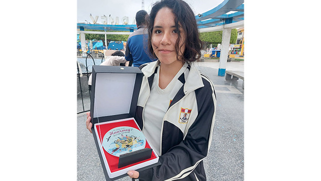 Con éxito se desarrollo el primer concurso de dibujo o diseño por el día nacional del ceviche.