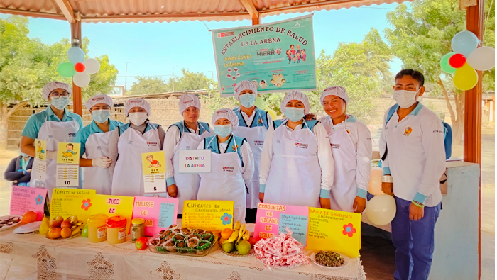 El Gobierno Regional en su compromiso continuo con el bienestar de la comunidad, desde la Dirección Regional de Salud Piura realizó una exitosa sesión demostrativa y educativa sobre alimentación saludable dirigida a madres con niños menores de 3 años en la localidad de Vichayal del distrito de La Arena.