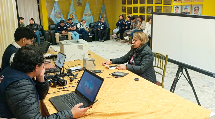 Más de mil profesionales de la salud de la Diris Lima Sur se benefician con DNI electrónico para firmar actos médicos