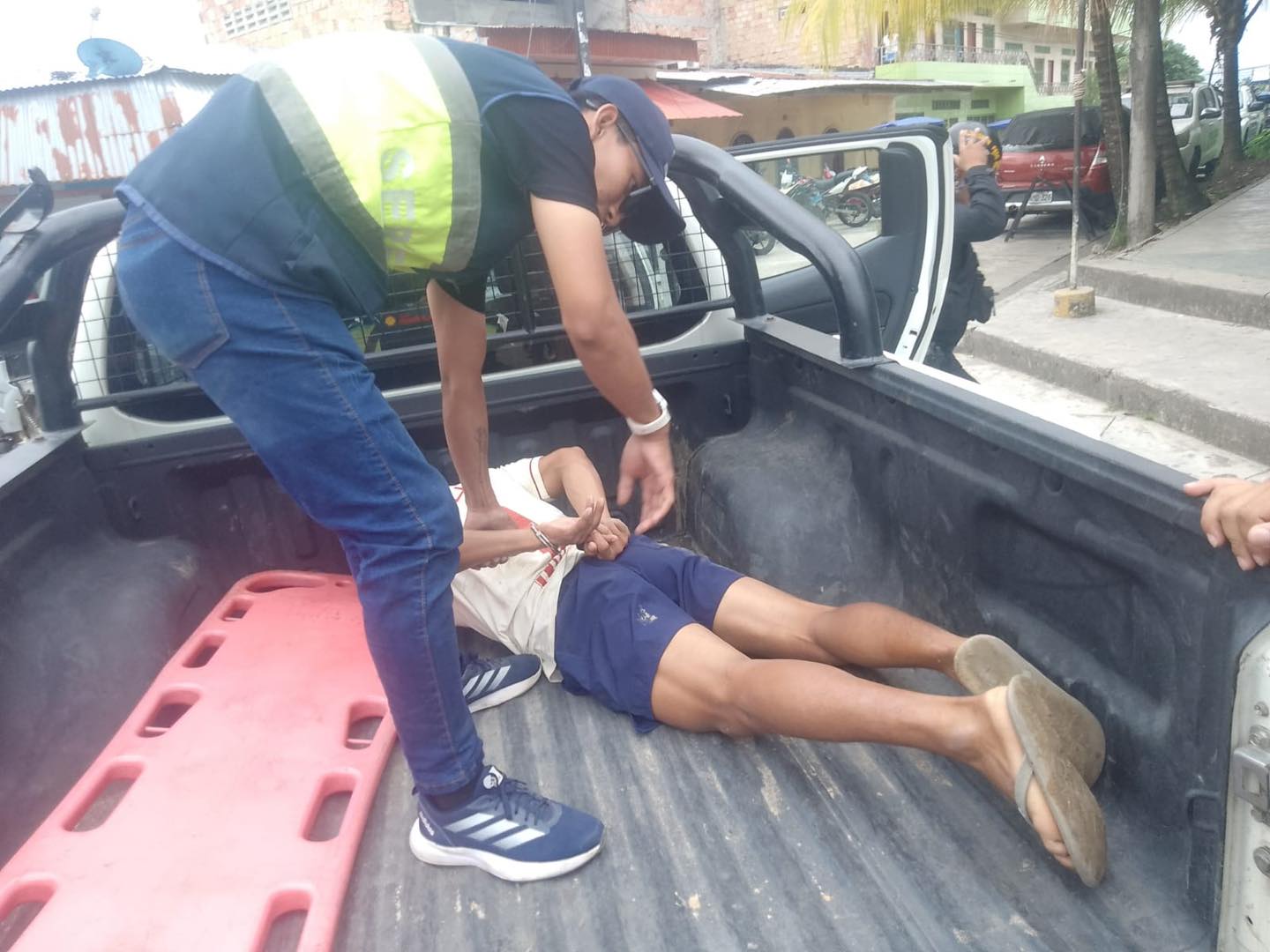 Serenazgo de belén y escuadrón verde capturaron a sujeto, presuntamente intento violar a una señorita con habilidades especiales