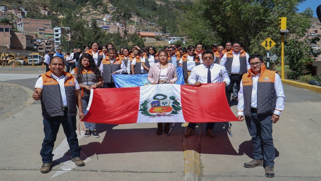 Personal de la DRTC participa de ceremonia en conmemoración por el Día de la bandera