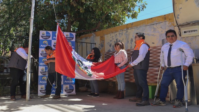 Personal de la DRTC participa de ceremonia en conmemoración por el Día de la bandera