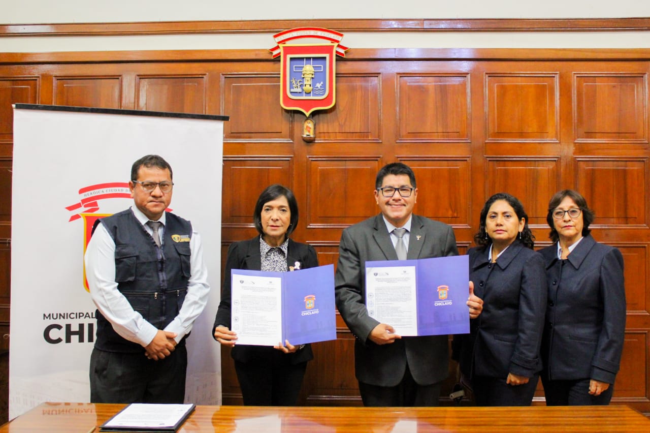 FIRMA CONVENIO CON INPE 2