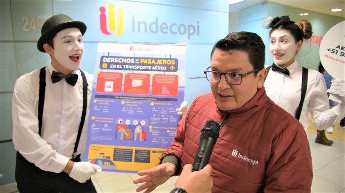 El Indecopi promueve campaña informativa lúdica en el aeropuerto internacional Jorge Chávez para que viajeros conozcan sus derechos