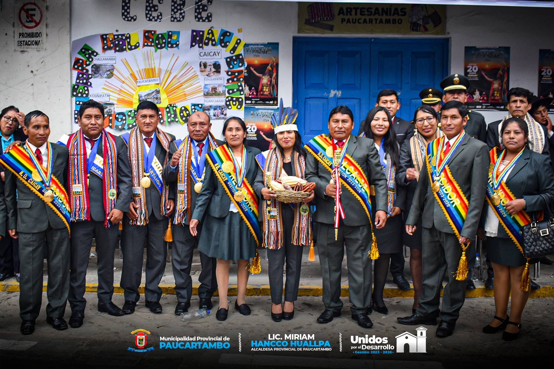Archivo PDF del Desfile Cívico por el CXCIX Aniversario de la Provincia Paucartambo.