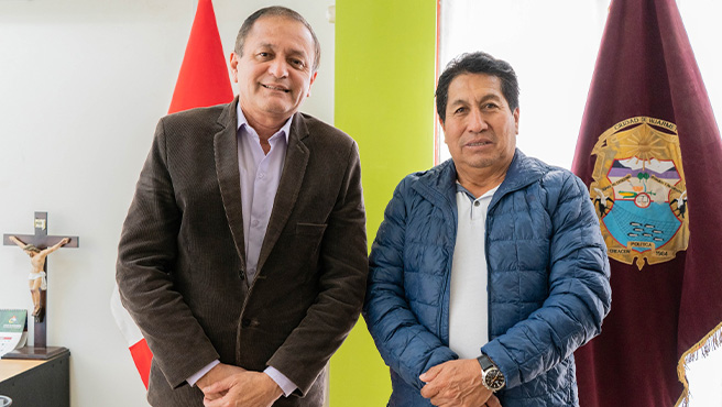 Alcalde y Consejero articulan esfuerzos para viabilizar proyectos de mejoramiento de vías en la provincia de Huarmey.