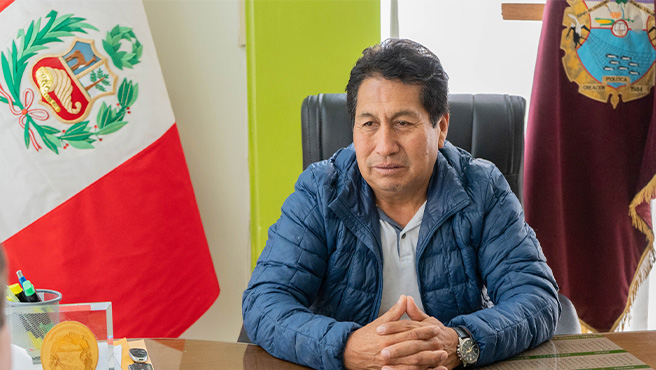 Alcalde y Consejero articulan esfuerzos para viabilizar proyectos de mejoramiento de vías en la provincia de Huarmey.