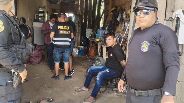 operativo articulado entre el personal de Serenazgo de la Muni Distrital de Belén y la PNP, logrando allanar una caleta de vehiculos