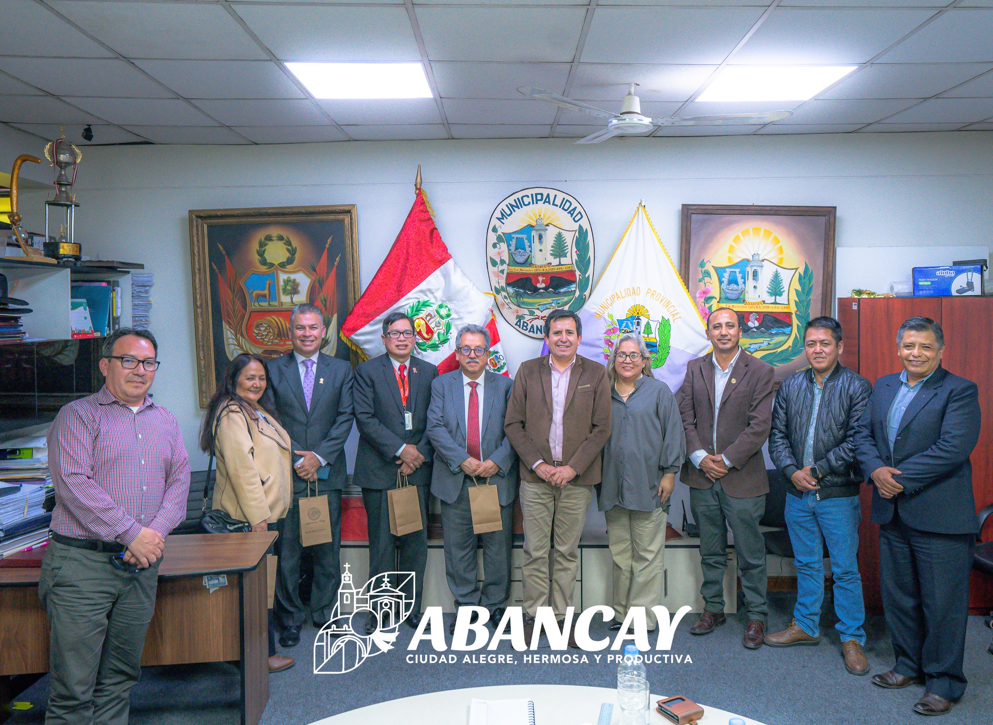 Municipalidad Provincial De Abancay (MPA) Y Banco De La Nación (BN) Fortalecen Alianzas Estratégicas Para Mejorar Servicios Financieros Y Sociales.