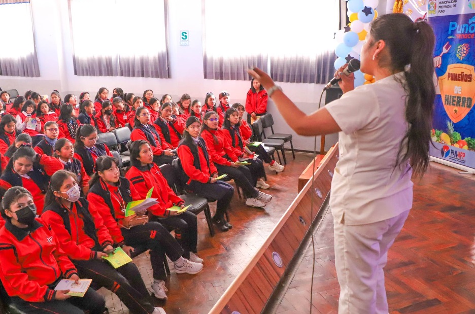 Estudiantes de la IES Santa Rosa recibieron sesión educativa de alimentación saludable