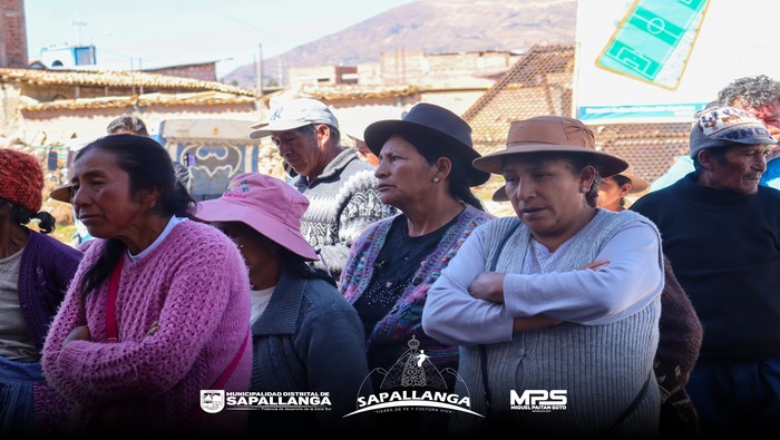 Continuamos brindando apoyo antes las heladas y frio extremo en el C.P. Cocharcas¡¡