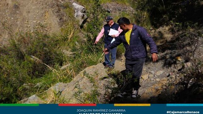 ✅La Municipalidad Provincial de Cajamarca, a través de la subgerencia de Saneamiento Básico y el Área Técnica Municipal, realizó un diagnóstico del sistema de agua potable en la JASS Loritopampa, ubicada en el Centro Poblado de Chinchimarca. 
✅Esta inspección abarcó desde el punto de captación de agua hasta el reservorio principal. El sistema de la JASS Loritopampa, operativo desde 2016, abastece a 38 familias. El diagnóstico permitió evaluar su funcionamiento y detectar áreas de mejora para asegurar un suministro de agua de calidad.
📌Seguiremos trabajando para atender las necesidades de las JASS y garantizar un servicio optimo. 