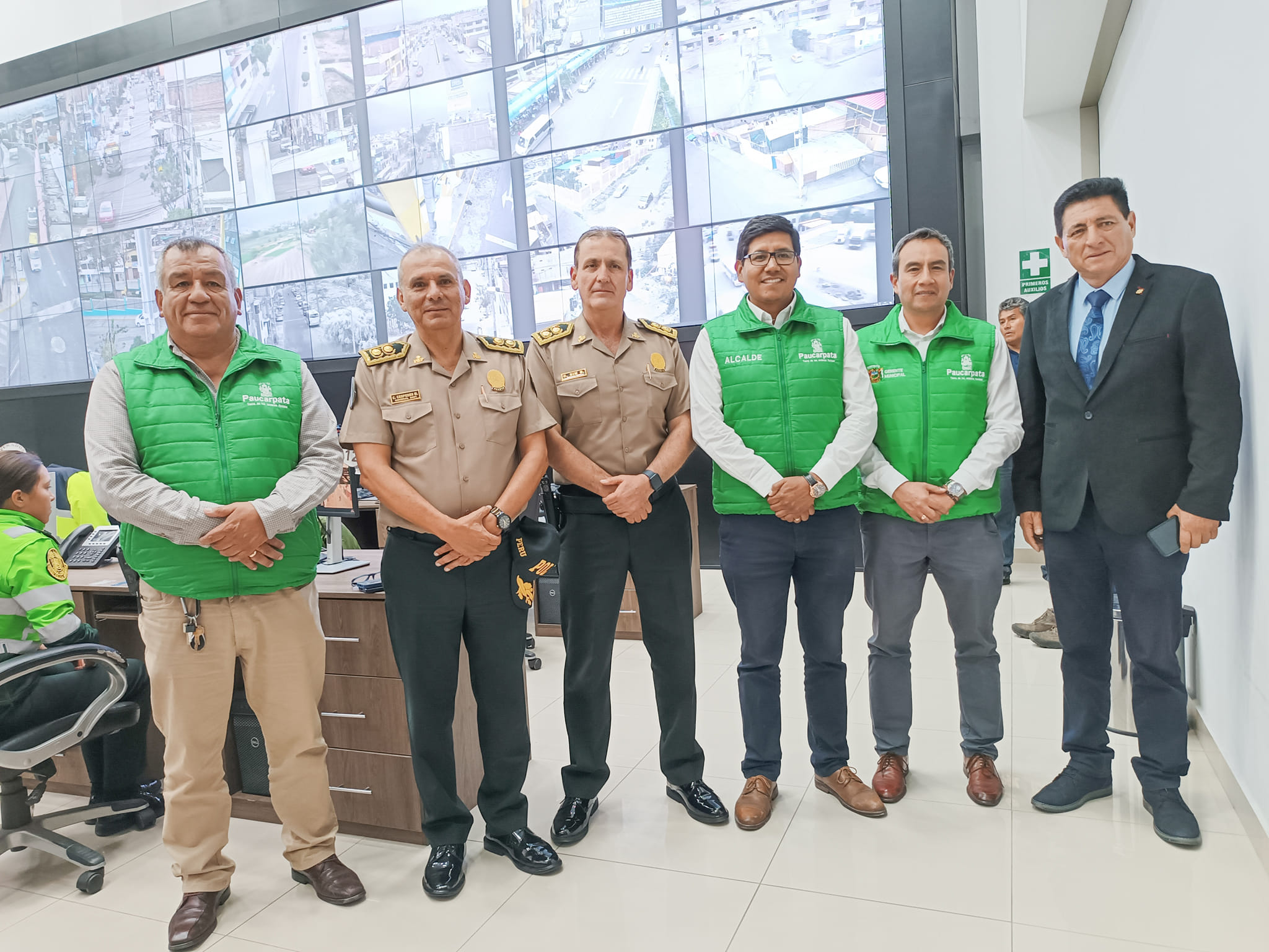 El alcalde Abg. Marco Antonio Anco, se reunió con altos mandos de la PNP para coordinar acciones en el distrito y en la ciudad con el objetivo de frenar la delincuencia.