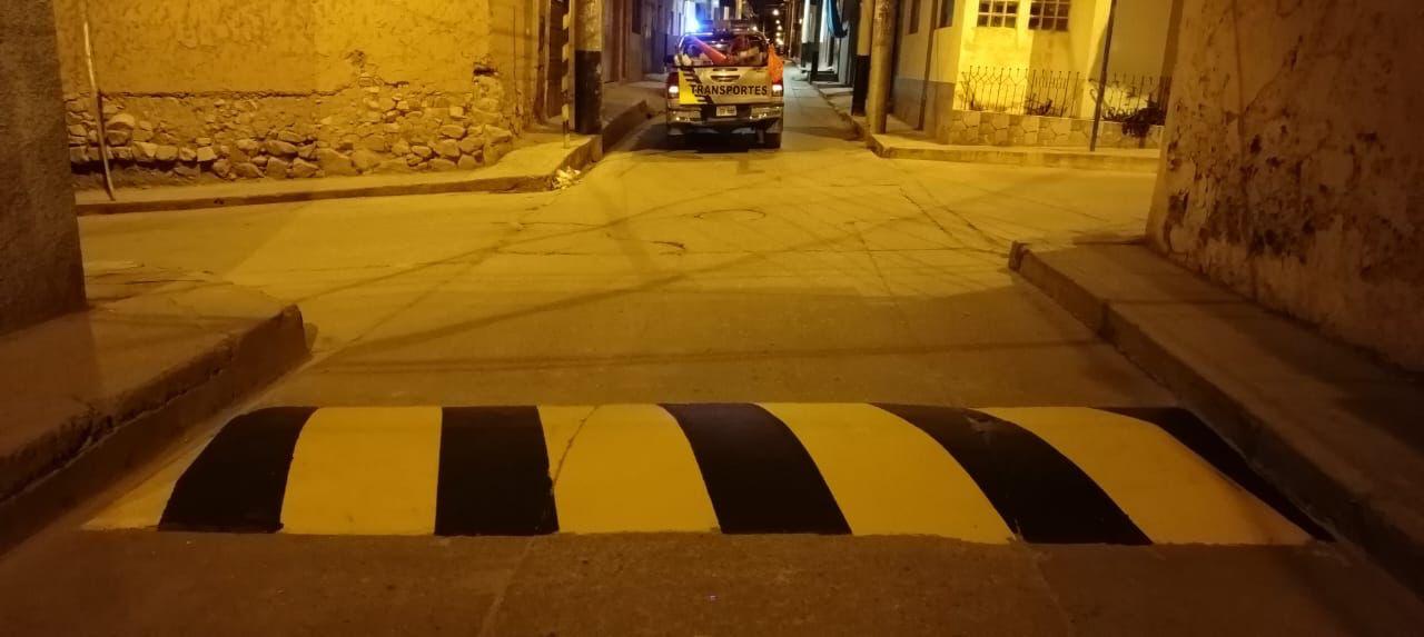 Se inició el pintado de los reductores de velocidad en Cajabamba