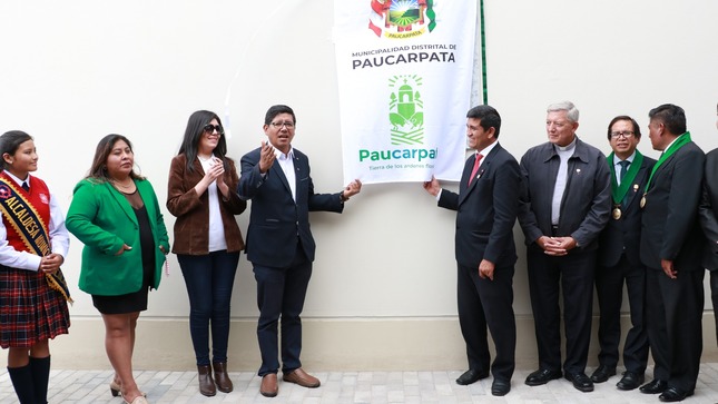 CIENTOS DE ESTUDIANTES SON BENEFICIADOS CON MODERNA INFRAESTRUCTURA EN LA I.E. PAOLA FRASSINETTI.

 El alcalde Abg. Marco Antonio Anco, inauguró la nueva infraestructura de la 40174 Paola Frassinetti Fe Y Alegria 45