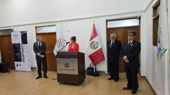 “Ayllu: color y origen”: Cancillería Cusco presenta exhibición pictórica del artista cusqueño Carlos Hurtado Gálvez