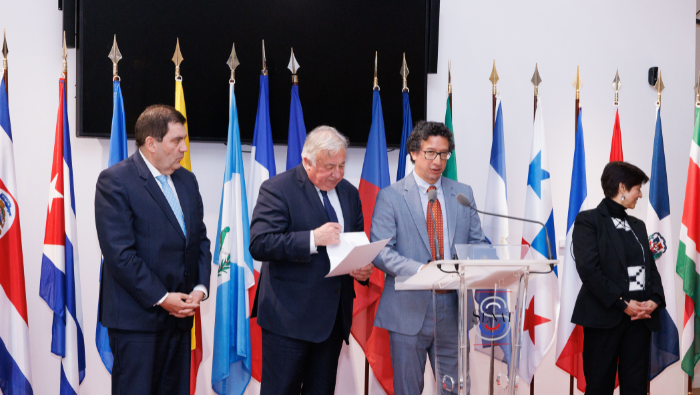 Senado francés reconoce a científico peruano Jean Paul Ampuero por su destacada labor en sismología