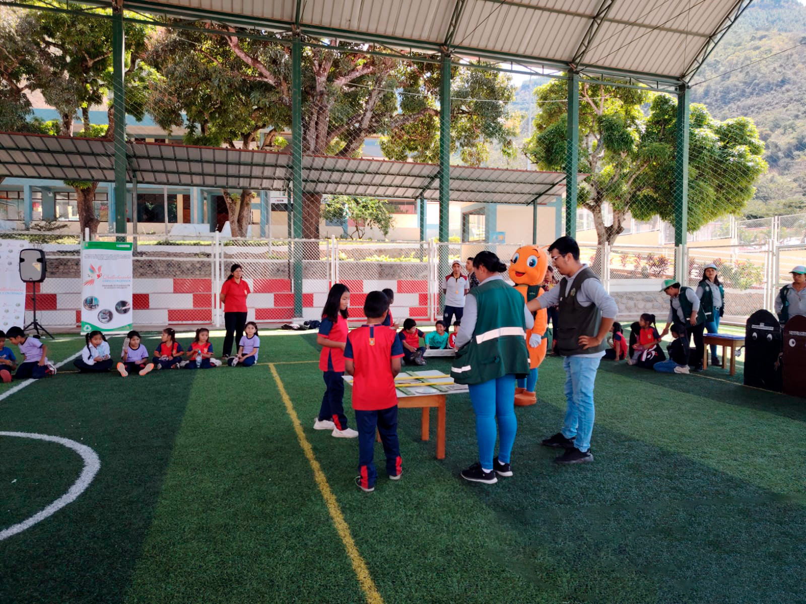 Campaña ambiental en conmemoración del día internacional libre de bolsas de plástico