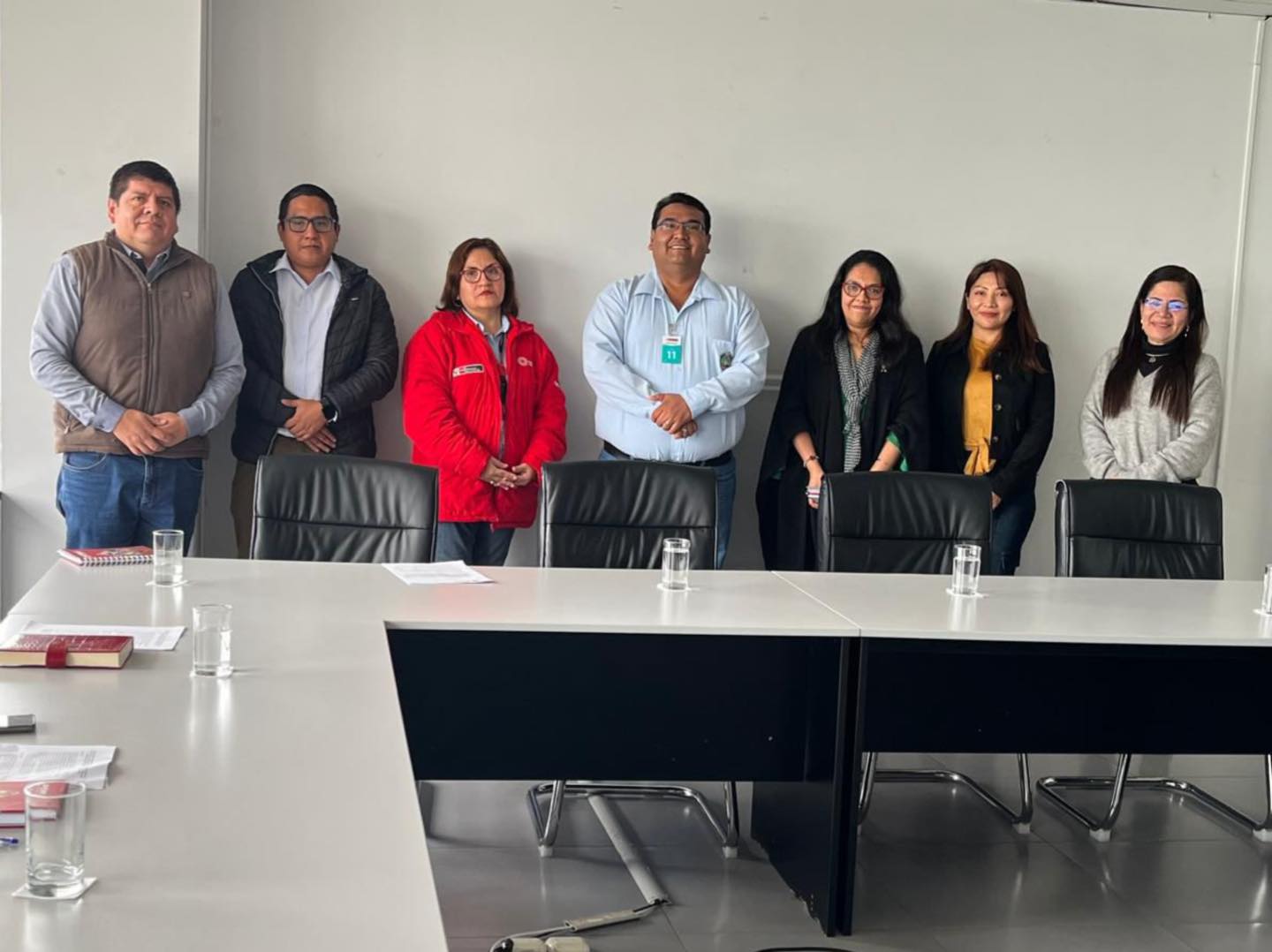 Reunión a fin de coordinar los últimos detalles del convenio para la ejecución del proyecto de mejoramiento del mercado La Casona de Belén.