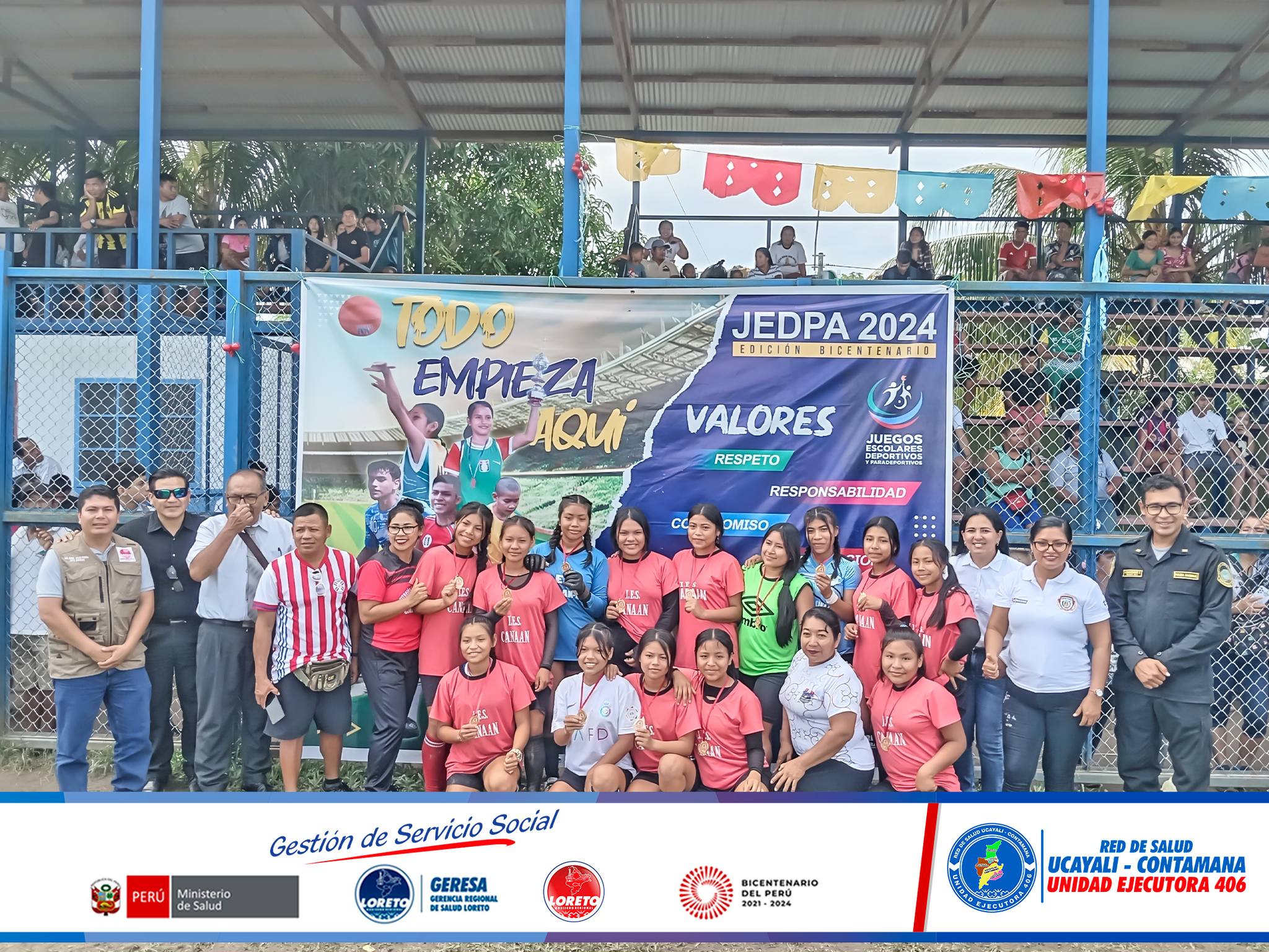 El evento concluyó con la premiación de medallas a los campeones y sub campeones en la disciplina de futbol.