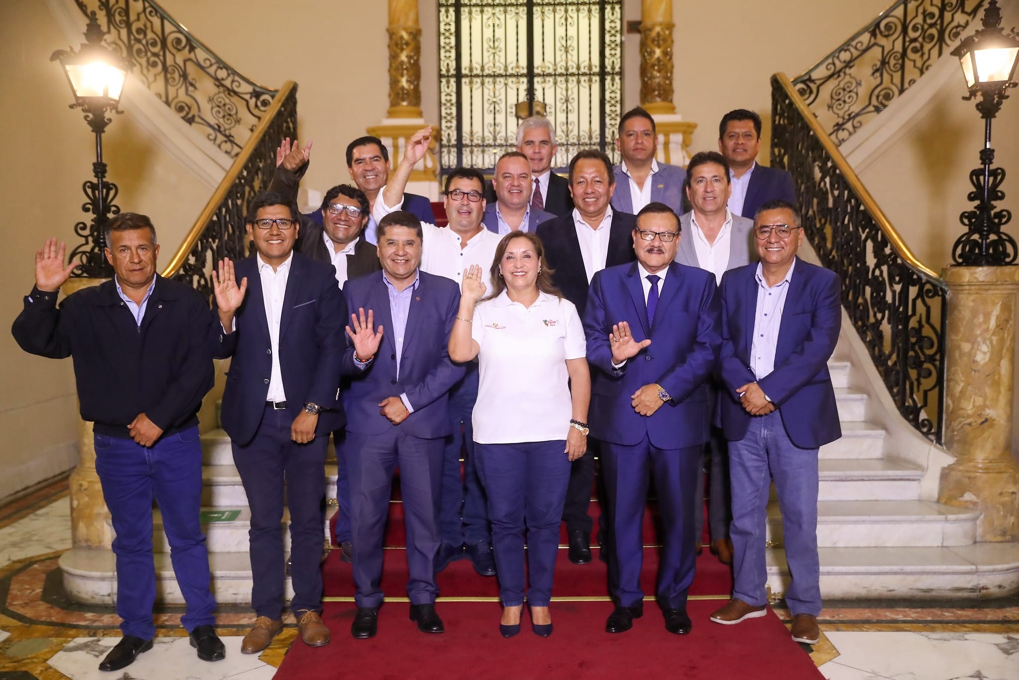 Alcalde de Paucarpata pidió a presidenta de la república reforzar políticas de seguridad ciudadana.